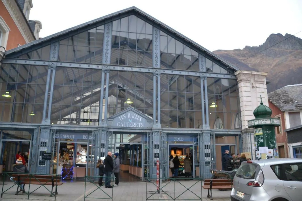 Studio Cosy Avec Terrasse Et Jardinet Apartamento Cauterets França