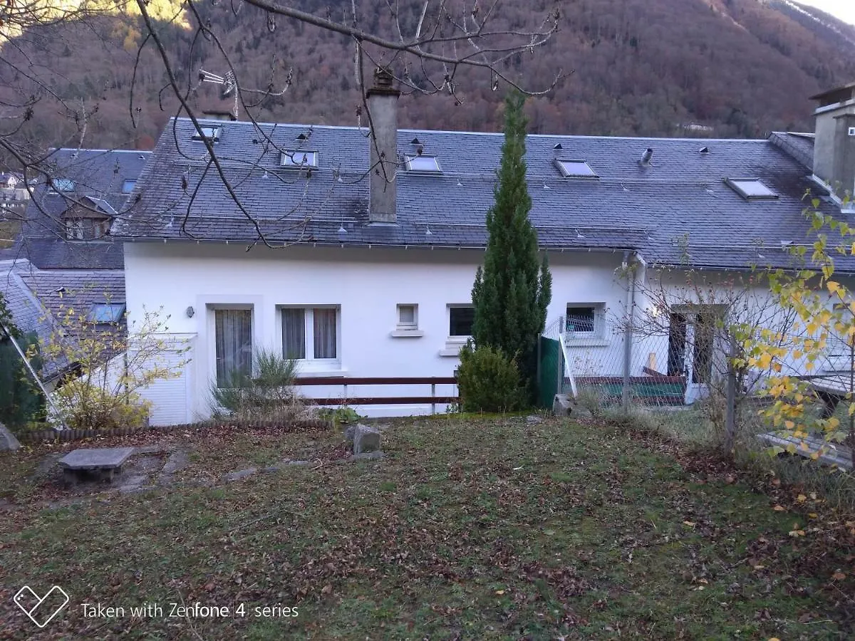 Studio Cosy Avec Terrasse Et Jardinet Apartamento Cauterets